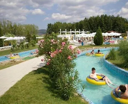 شقة Private In Holiday Fort Club
