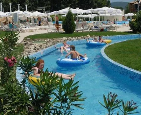 Private In Holiday Fort Club * ساني بيتش