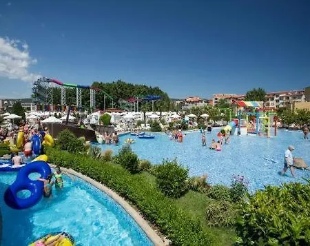 Private In Holiday Fort Club * ساني بيتش