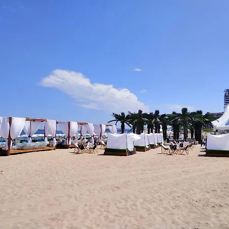 شقة Private In Holiday Fort Club *